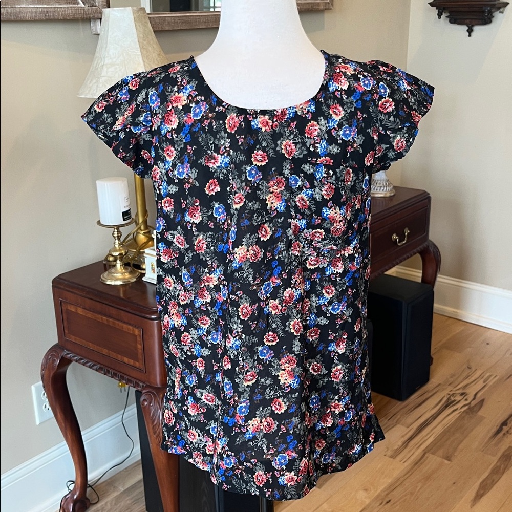 Japna Kids Black Floral Flutter Short Sleeve Blouse